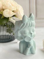 Kvetináč "Girl with a bow" - Image 3
