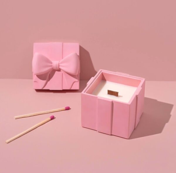 Sviečka "Gift" - Image 2