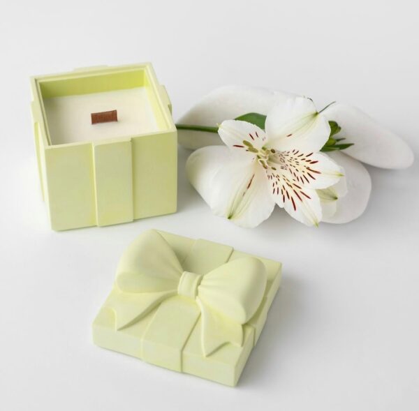 Sviečka "Gift" - Image 1